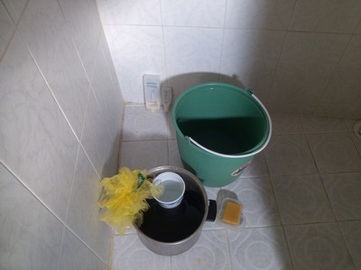 Bucket shower supplies