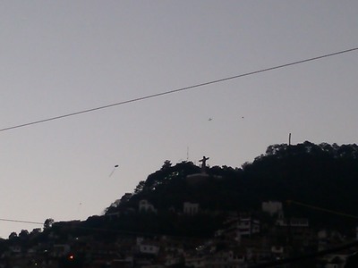 KItes over Taxco de Alarcon, Mexico