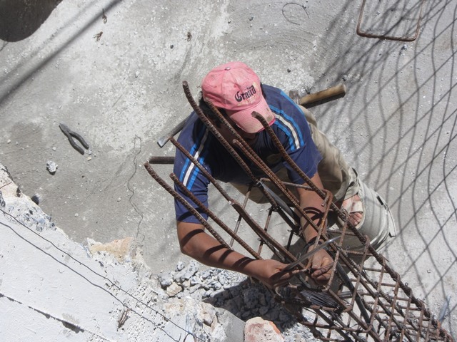 Iron worker, Construction site, Future Hotel de Mineral de Taxco, Taxco de Alarcon, Mexico