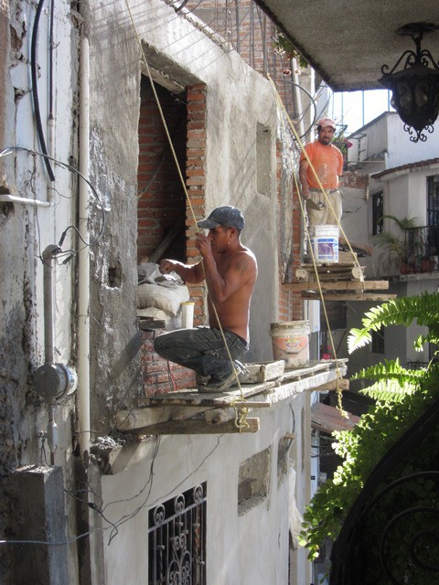 Plasterer, construction site, Future Hotel de Mineral de Taxco, Taxco de Alarcon, Mexico